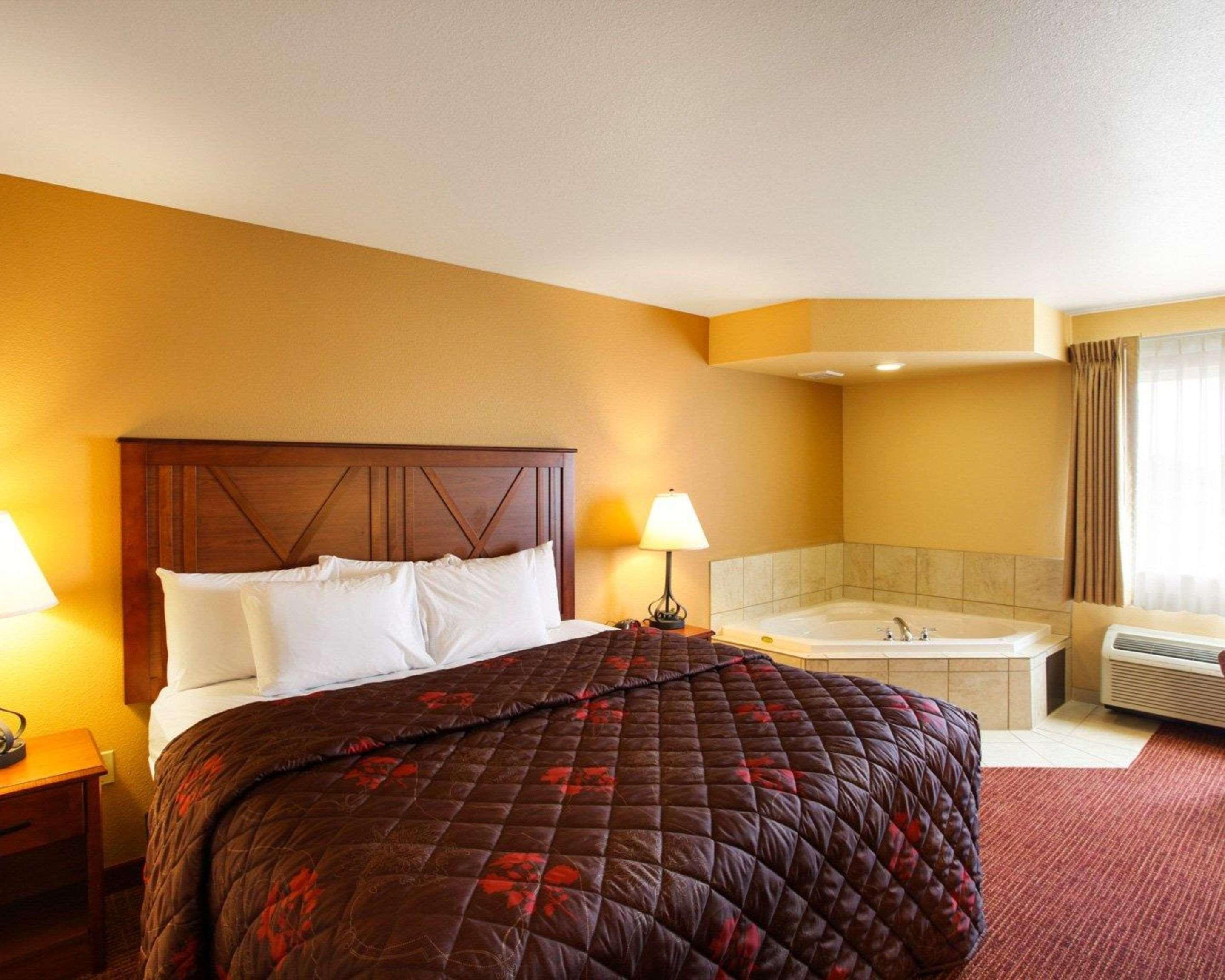 Rodeway Inn & Suites Phillipsburg Ngoại thất bức ảnh
