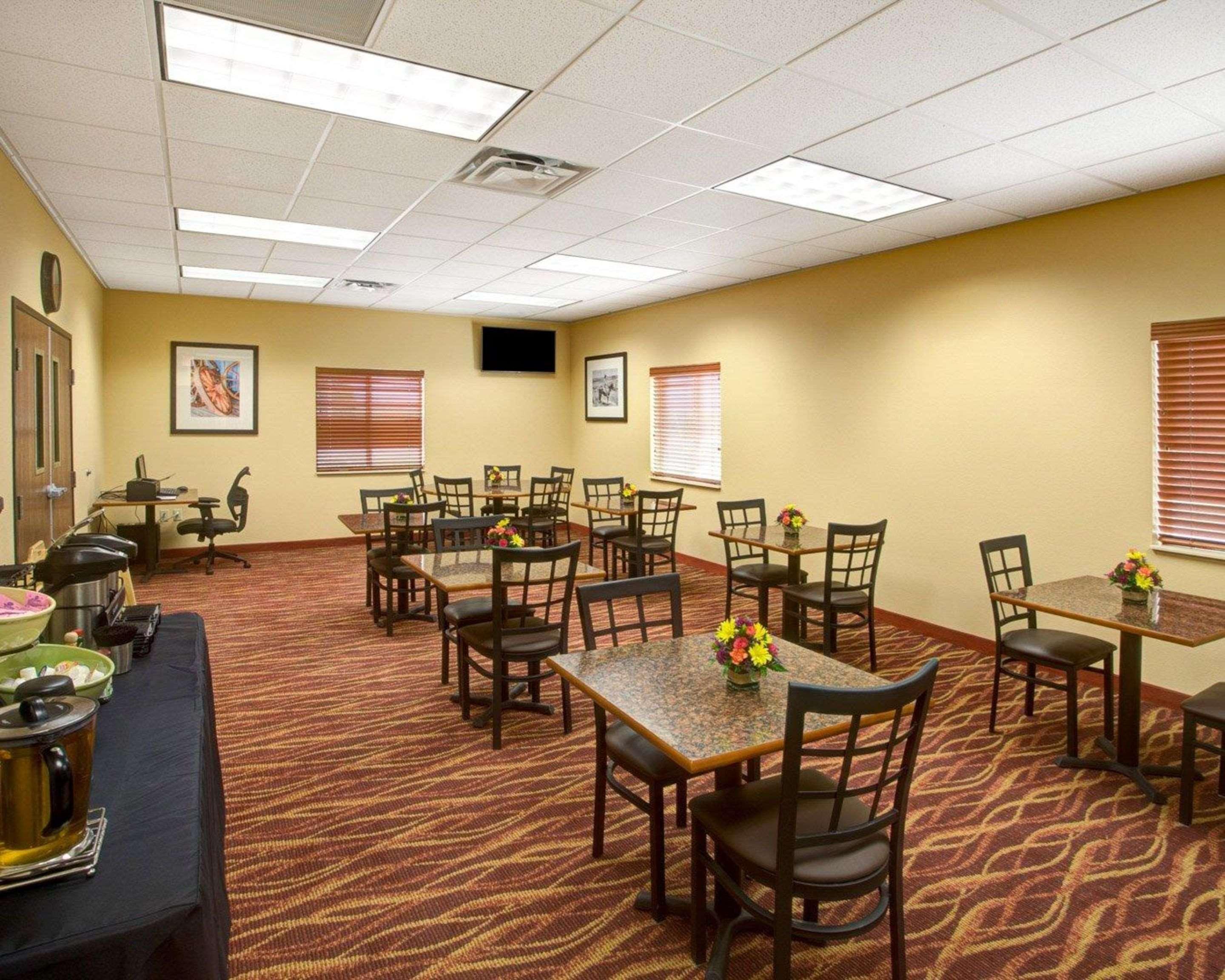 Rodeway Inn & Suites Phillipsburg Ngoại thất bức ảnh