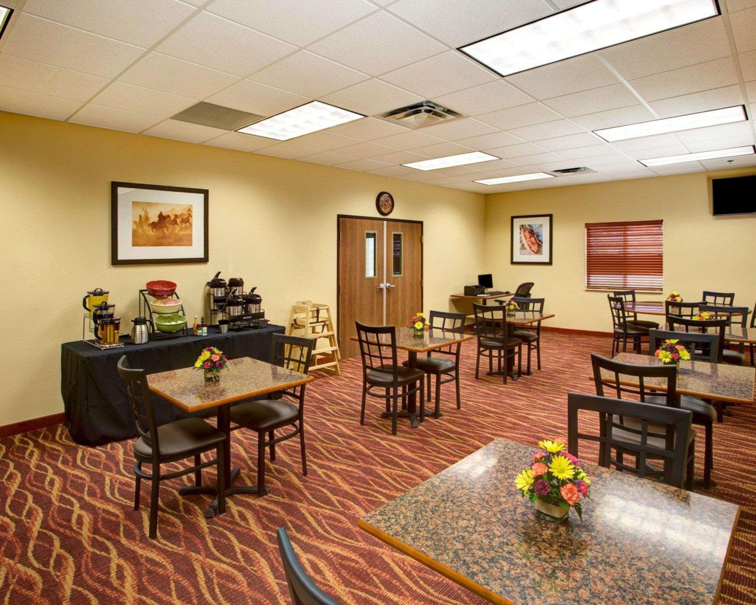 Rodeway Inn & Suites Phillipsburg Ngoại thất bức ảnh
